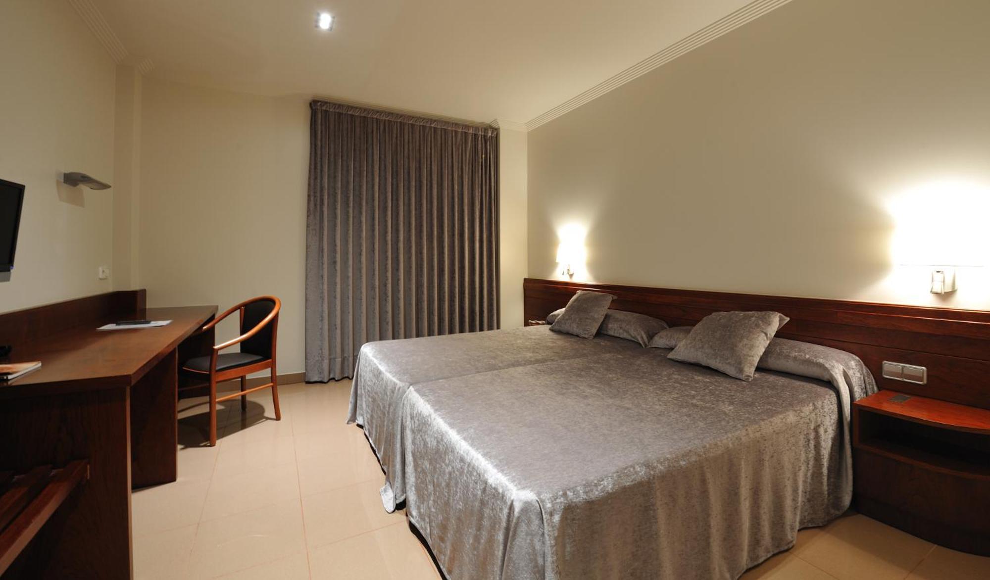 Hotel Els Noguers 만레사 외부 사진